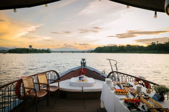 Indulge in Imperial Tea on the Perfume River: A Full Experience of Hue’s Elegance